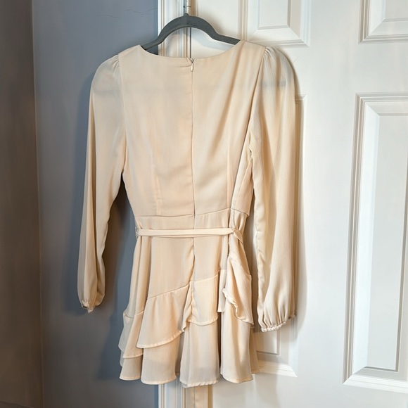 Altr’d State Women’s Romper Ivory Size Small - Picture 2 of 4